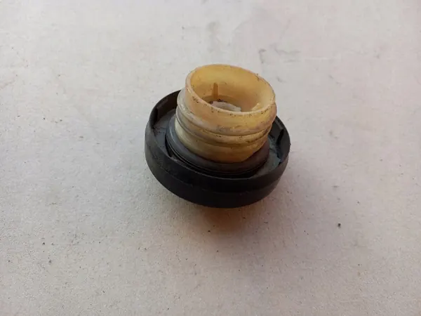 Toyota Polttoainesäiliön Korkki image 2