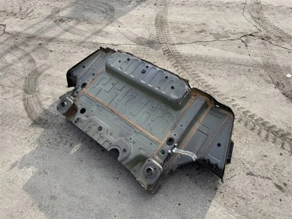OEM PAS TYLNY WANNA takapaneeli Mercedes CLA W118 image 9
