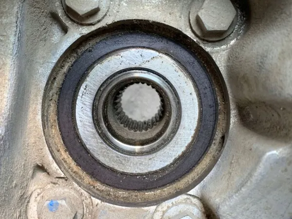 Moyeu roue arrière Subaru FBZ24545 - Pièce OE d'occasion image 7