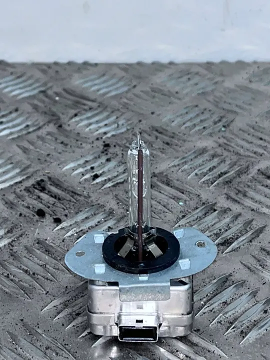 Bombilla Xenon Ford Mondeo MK IV OEM 66140CLC image 3