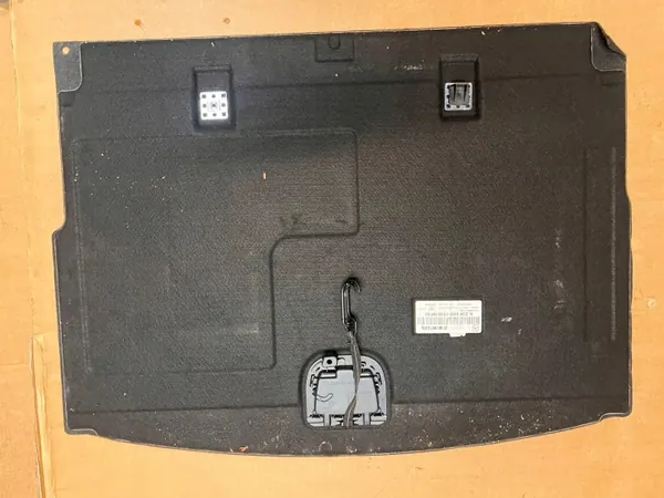 Mercedes-Benz tavaratilan matto OEM A2386800300 image 4