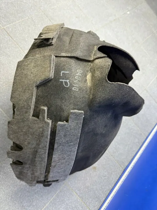 Passage de roue avant gauche OEM 4G8821171D Audi A7 C7 image 7