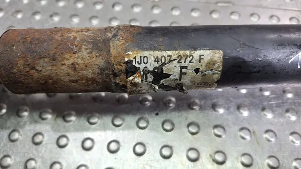 OEM S26372723 Höger framaxel - Begagnad image 5