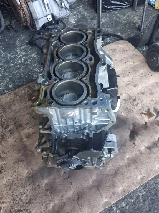 Bloco Motor CXS Completo VW Skoda 1.4 TSI Usado image 3