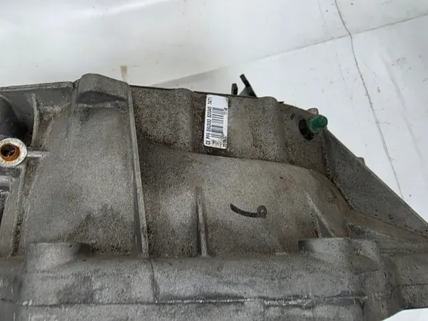 Cárter da Caixa Renault OEM G9UX83 820045 image 9