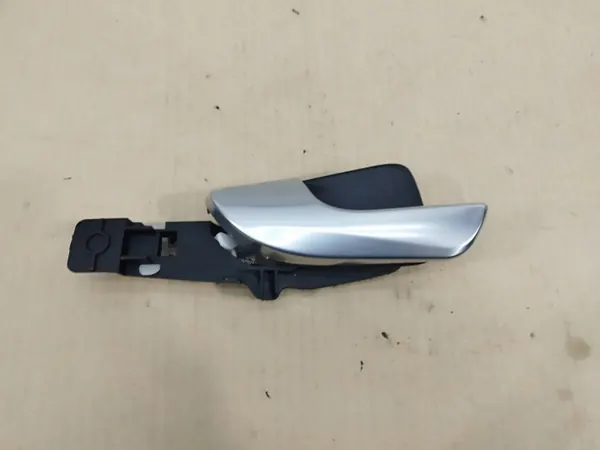 OEM Inredörrhandtag Vänster Fram Alfa Romeo Giulietta image 2