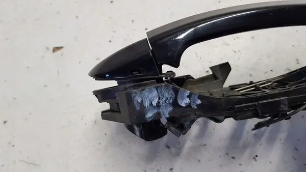 Etumma oikea ovenkahva VW Passat CC LC9X image 9