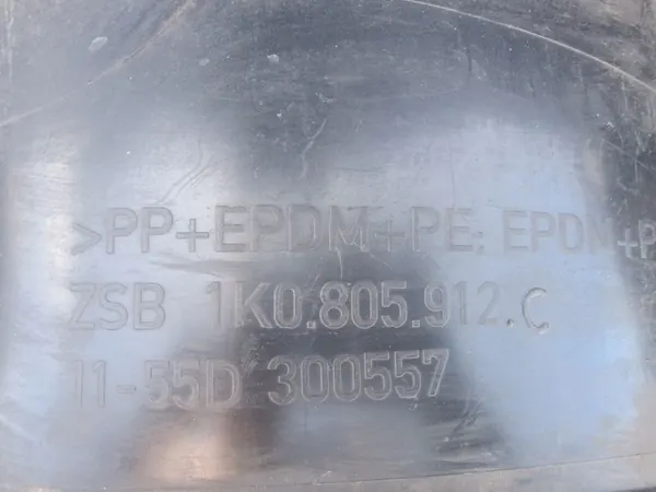 AUDI A3 II 8P Front Right Wheel Arch 1K0805912C image 5