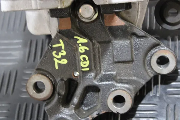 Supporto cambio Nissan X-Trail T32 image 3