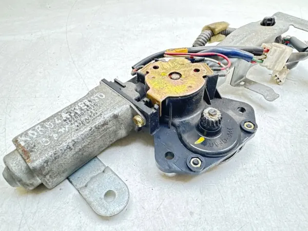 Toyota OE Schiebedachmotor 1620004920 - Gebraucht image 4