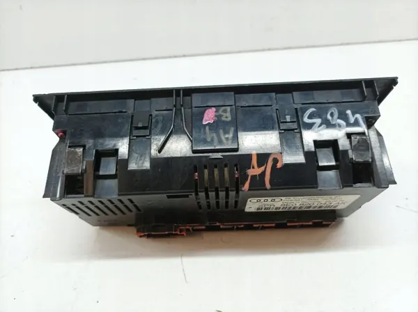 Vent Panel 8E0820043AK Audi A4 II B6 2000-2006 image 3