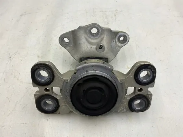 Moottorin tuki VOLVO XC60 2.0L 180kW 2015 OEM 31401308 image 4