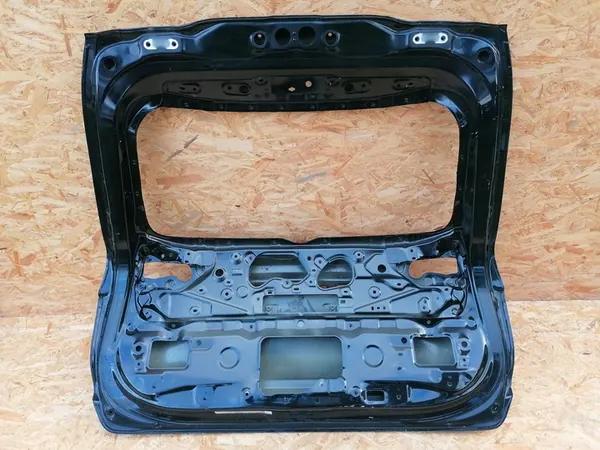 Takaluukun kansi Toyota RAV4 RAV 5 V 2019- image 4