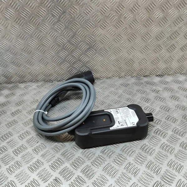 BMW iX3 akun latauskaapeli OEM 8490518 image 3