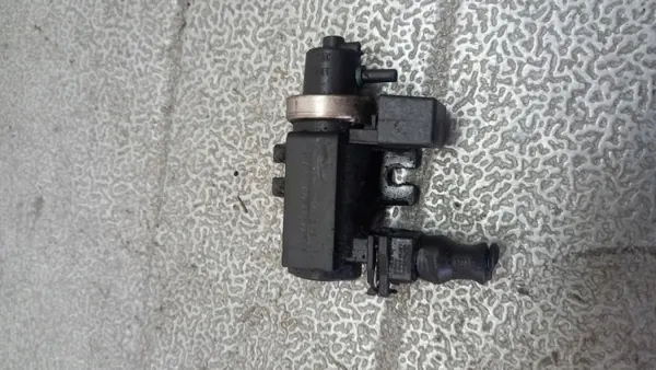 EGR-venttiili OEM 01 BMW:lle - Käytetty Kunnossa image 2
