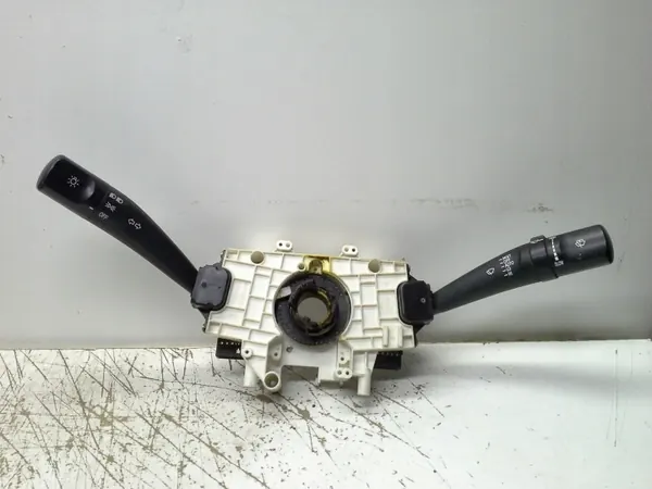 SsangYong Rodius Schalter OEM AM-349322 Gebraucht image 2