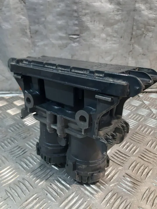 EBS-modulatorventiel OEM K050210 - Gebruikt image 3