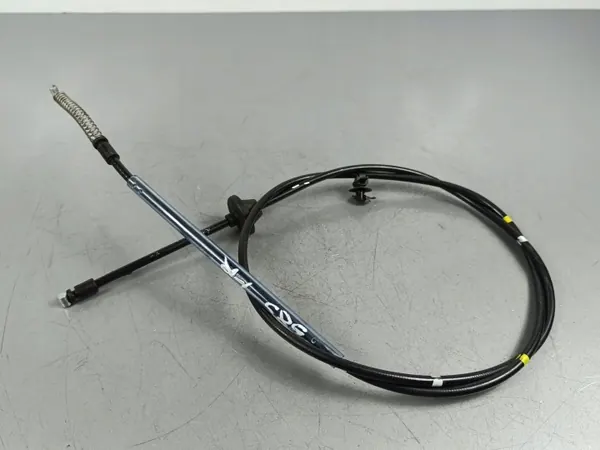Câble de verrou de capot Polestar 2 2024 OEM 31108767 image 5