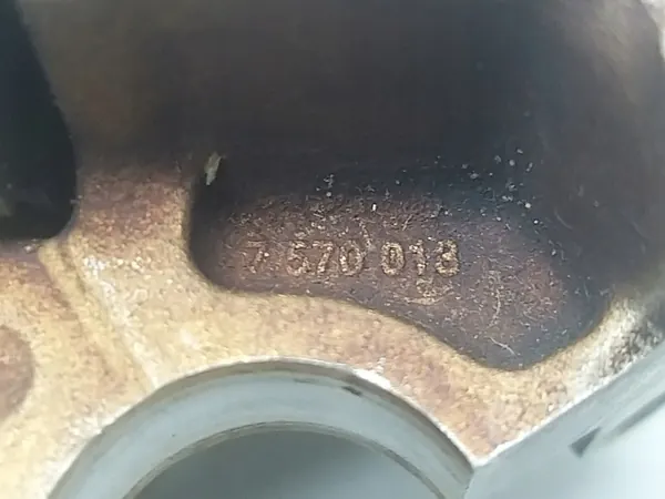 OEM 7570013 Chapeau de Palier d'Arbre à Cames 1.6 VTI image 8