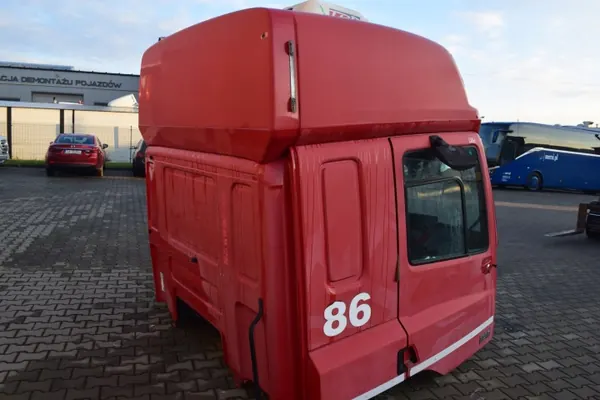 Estrutura Cabine Dormitório DAF CF Sem Portas - Usado image 6