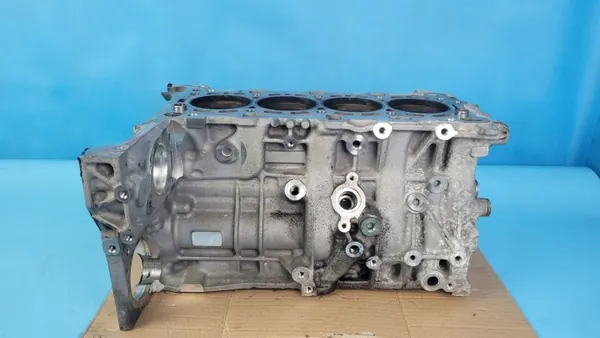 Opel Insignia B 1.6 CDTI Motorblok OEM 55596879 image 2