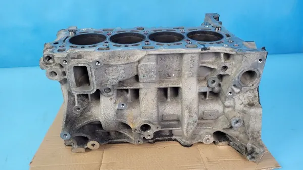 Opel Insignia B 1.6 CDTI Motorblok OEM 55596879 image 6