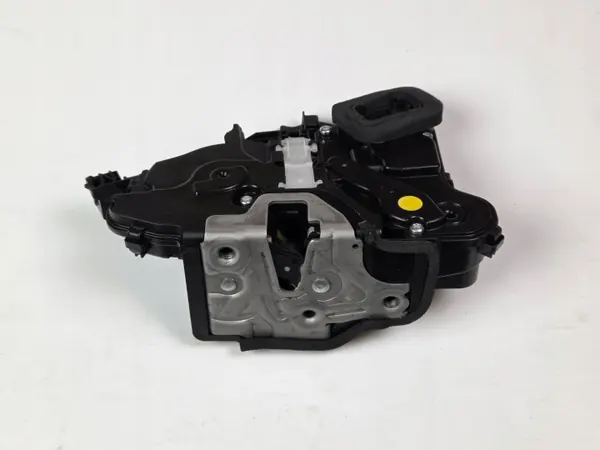 OEM 3J1837016 etuovi lukko oikea VW Passat B9 image 2