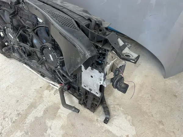 AUDI RS5 8W 17-25 Radiatore Completo Anteriore image 3