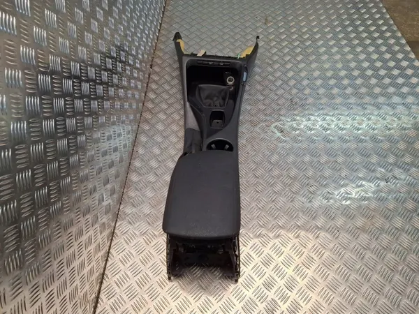 Mittkonsol armstöd OEM S26372682 för BMW X1 E84 image 4