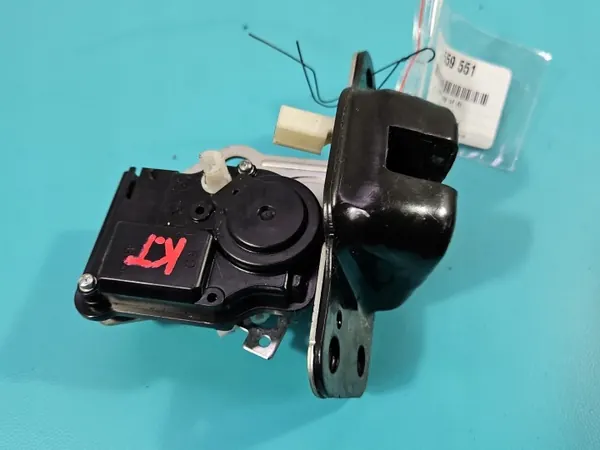 Bakluckelås OEM IMPRK1559551 för Fiat Freemont image 4