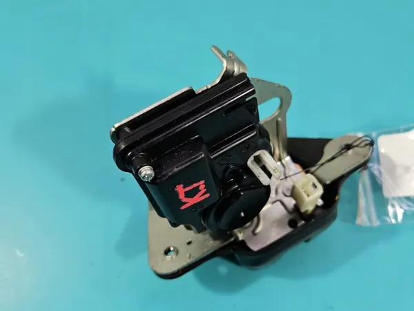 Bakluckelås OEM IMPRK1559551 för Fiat Freemont image 6