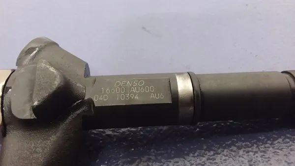 NISSAN PRIMERA P12 2.2D Injektor 16600AU600 image 4