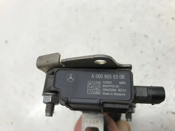 MERCEDES W177 GLA II 1.3 H 24 Sensor de Pressão de Escape A000905930 image 7