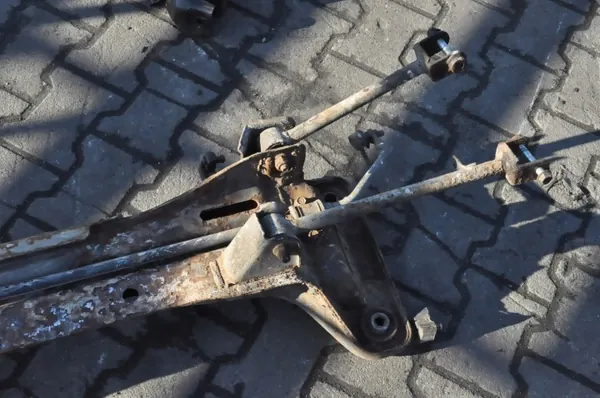 OEM 273263 Hinterachsschwinge für Chevrolet Epica image 8