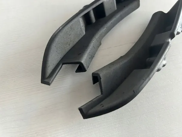 GOLF VII GTI LIFT 16-19 Guias de Para-choque Traseiro L+R OE image 10