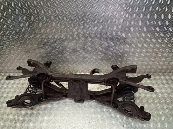 Mazda 3 BK Taka-akselin Jousituspalkki OEM - Käytetty image 2