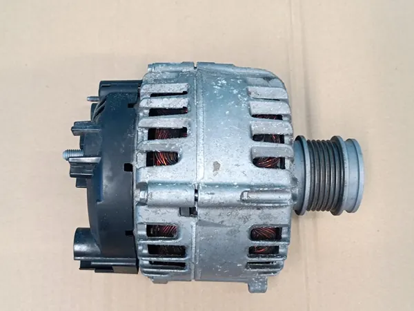 CUPRA FORMENTOR 2.0 TDI 2024 R Vaihtovirtageneraattori OEM 05L903026L image 3