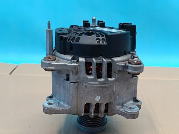 CUPRA FORMENTOR 2.0 TDI 2024 R Vaihtovirtageneraattori OEM 05L903026L image 6