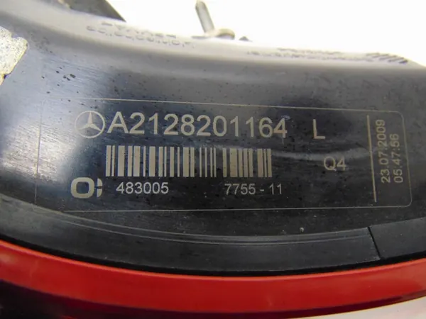 Mercedes-Benz OE A212 820 1164 Linker Achterlicht image 10