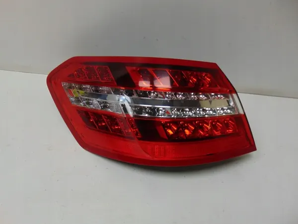 Mercedes-Benz OE A212 820 1164 Linker Achterlicht image 5