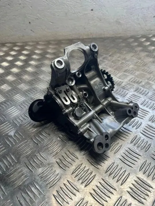 BMW Öljypumppu OEM 62440410G 3-sarja G20/G28 image 4