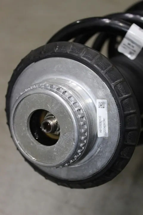 MERCEDES SPRINTER W 907 311 MacPherson Höger Framdämpare OEM image 5