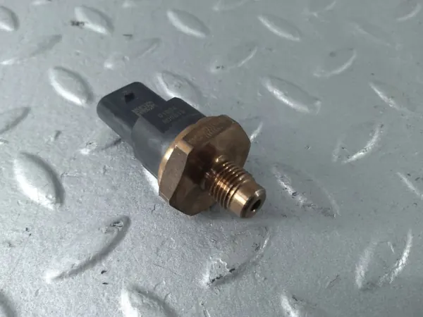 Sensor pressão combustível OEM 2829050100 Mercedes-Benz image 3