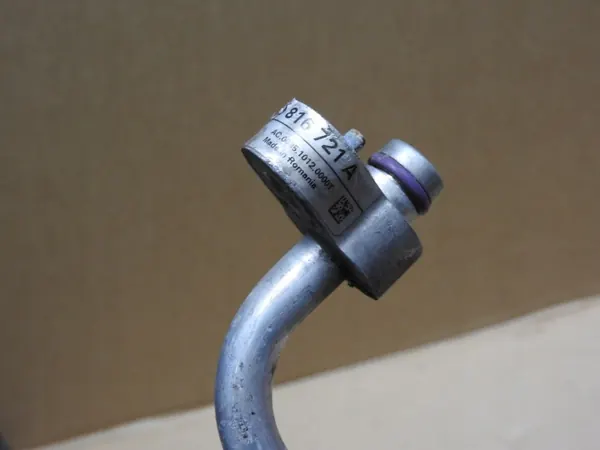 Conducto de refrigerante Audi OE OEM 6C0816721A - Usado image 4
