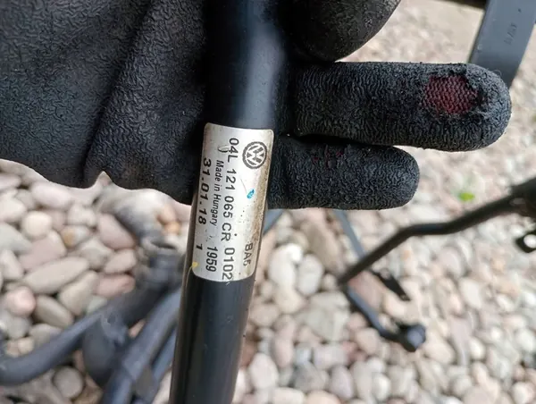 Vattenpump Slang 5Q0965567J VW Audi Skoda Seat image 4