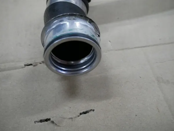 MERCEDES CLS W219 C219 Koelwaterslang A2115010625 image 3