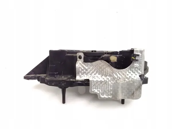 Nissan X-Trail T32 2016 Coletor de admissão OEM 118302761R image 2