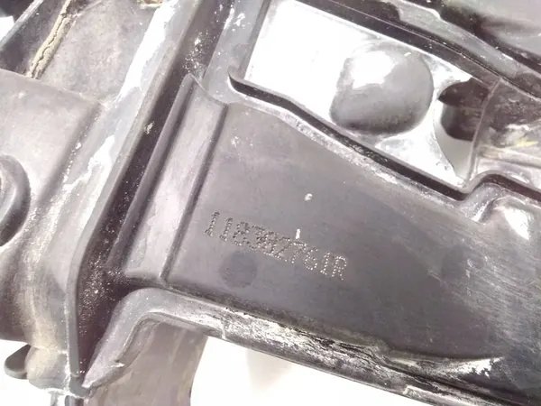 Nissan X-Trail T32 2016 Coletor de admissão OEM 118302761R image 4