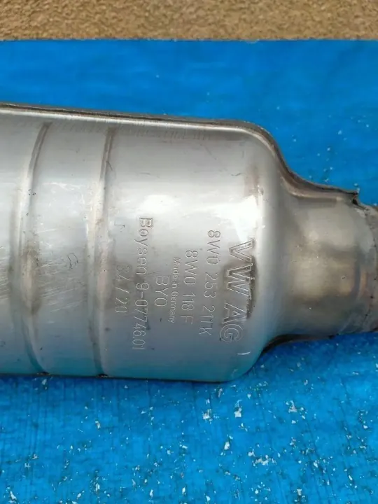 Catalyseur Audi A6 C8 3.0 TFSI OEM 8W0253211K image 6