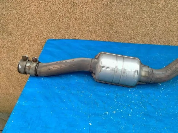 Catalyseur Audi A6 C8 3.0 TFSI OEM 8W0253211K image 7
